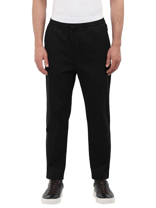 Calvin Klein Jeans Slim Fit Solid Mid Rise Trackpant