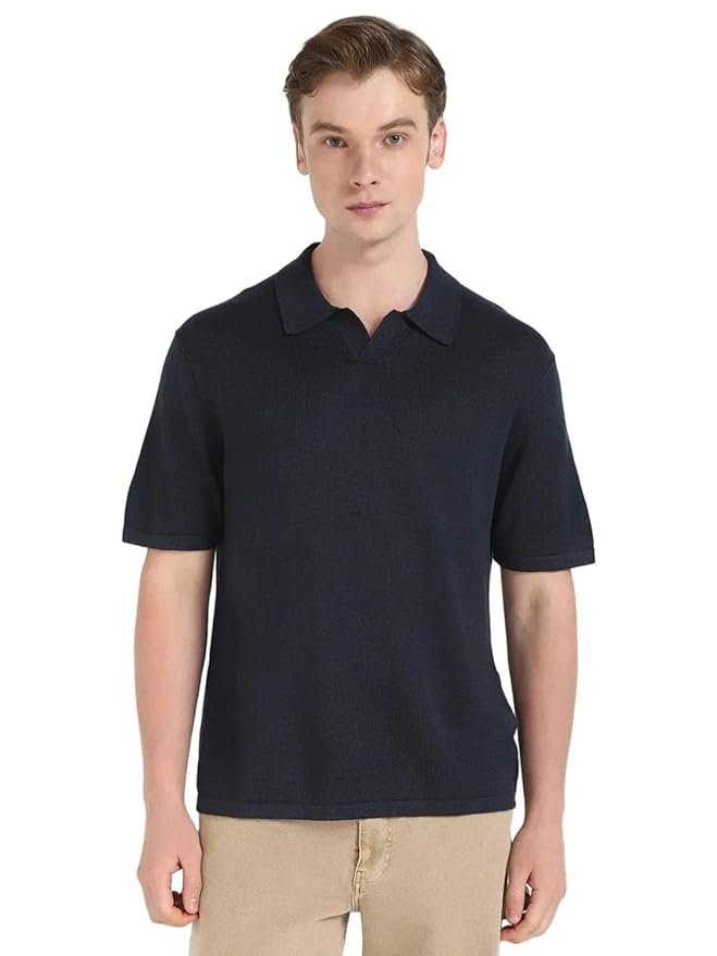 GUESS Men Solid Polo Collar Short Sleeves Polo T-Shirt