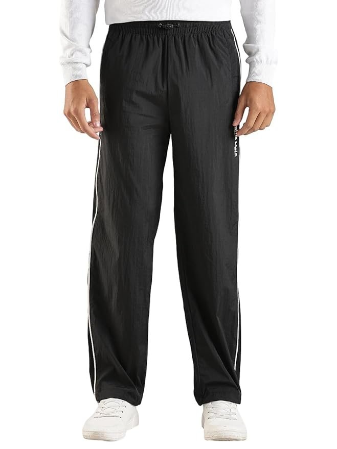 Calvin Klein Jeans Relaxed Fit Solid Mid Rise Trackpant
